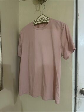 George Men's Short-Sleeve Crew Tee in Light Pink
